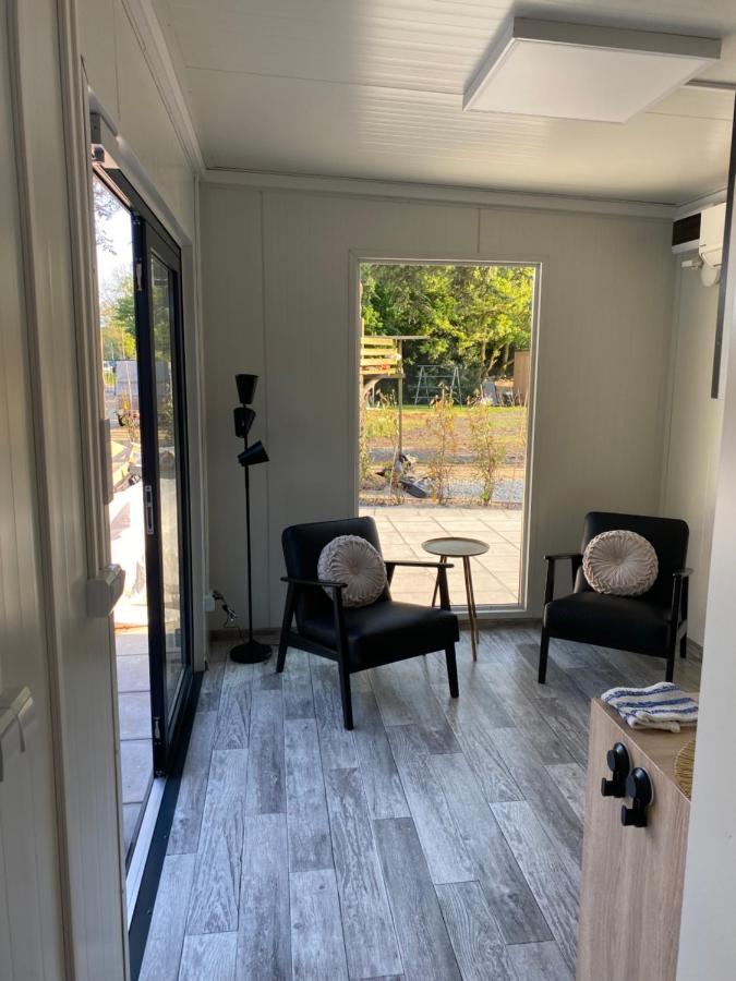 Tiny House Qirih Pension Zierikzee Buitenkant foto