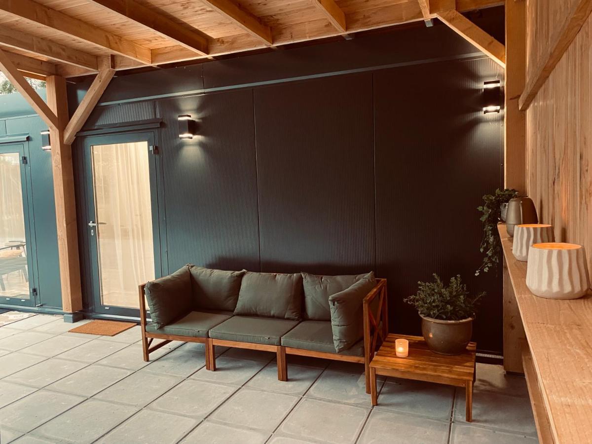 Tiny House Qirih Pension Zierikzee Buitenkant foto